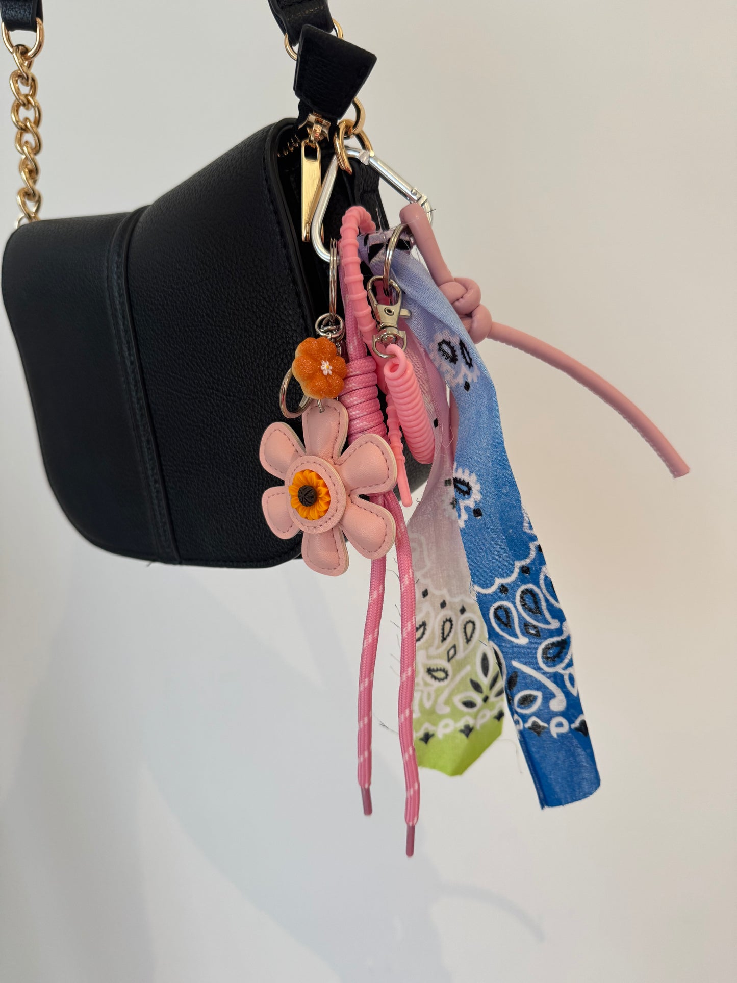 Key Chain Bandanna Pink