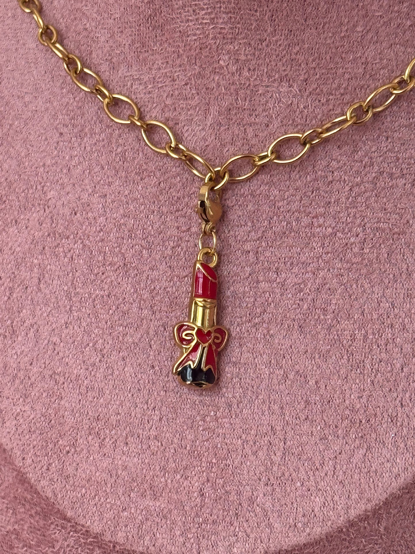 Charm: Lipstick
