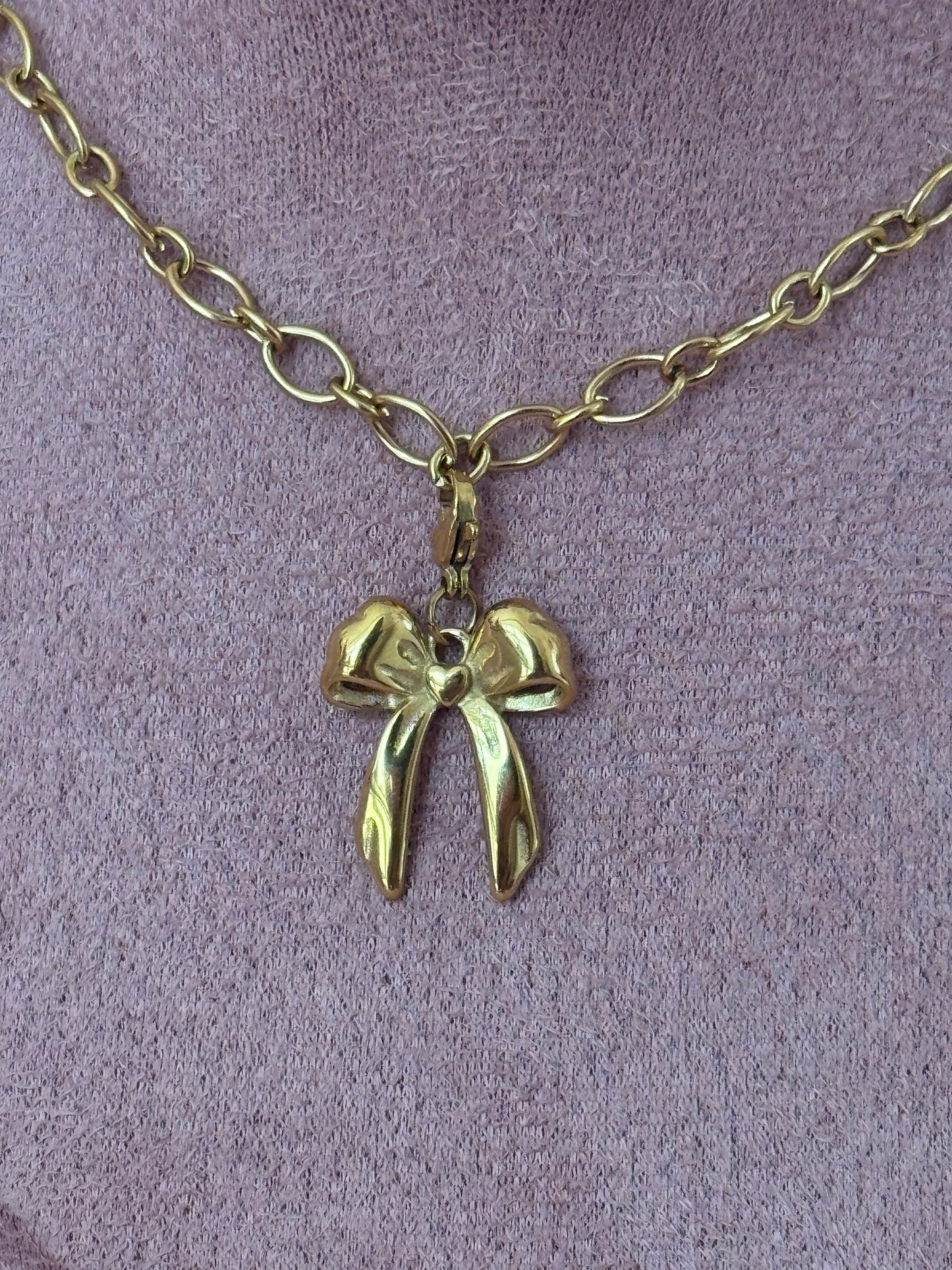 Charm: Bow