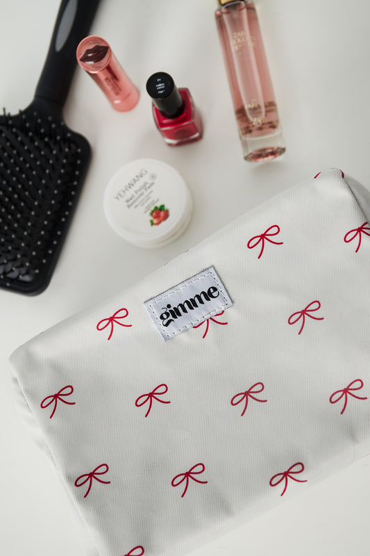 Make-up bag bows