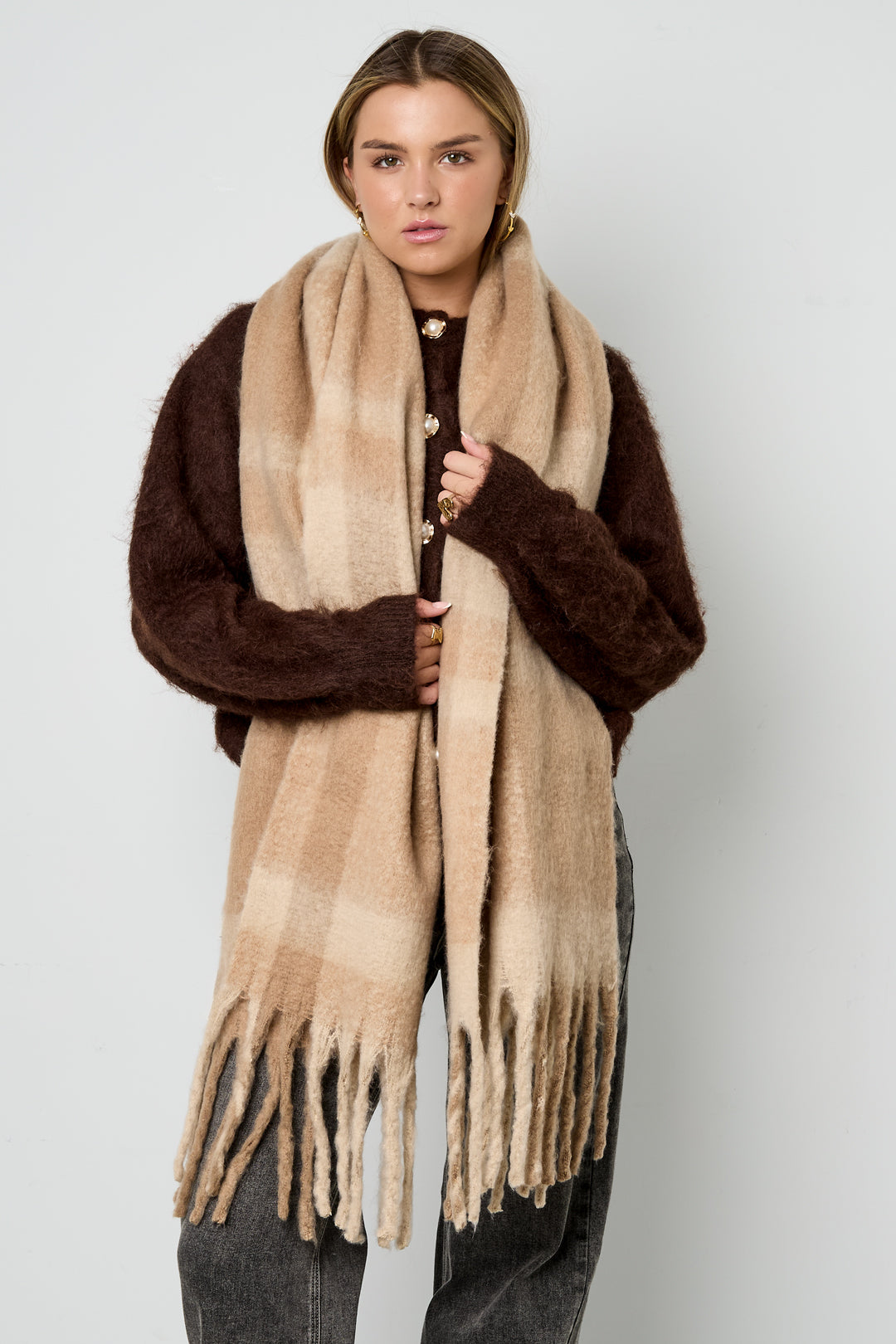 Daily babe scarf