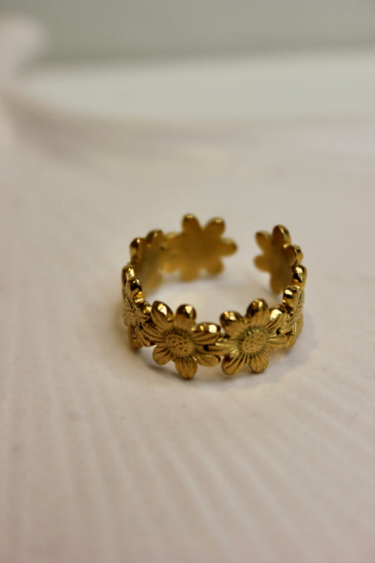 Ring Madona Gold