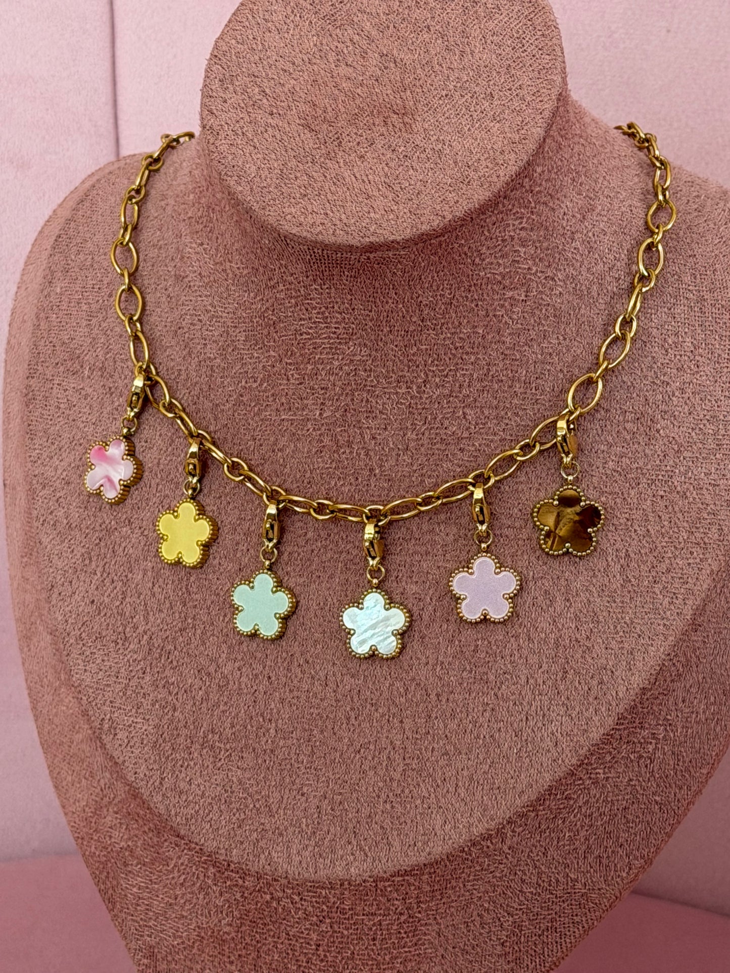 Charm: Colorful Flowers