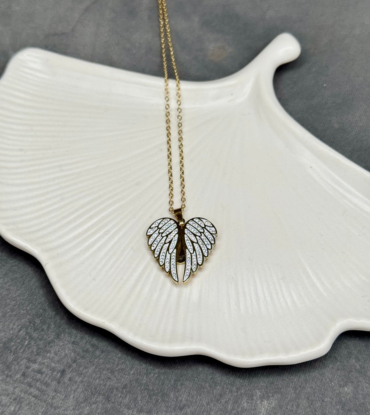 Necklace Angel Gold